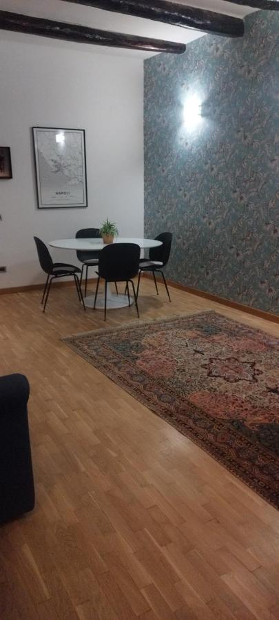 Civico 18 Suite Наполи Екстериор снимка