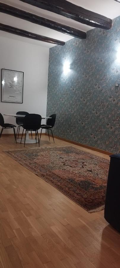 Civico 18 Suite Наполи Екстериор снимка